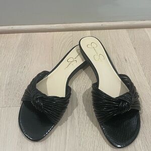 Jessica Simpson Knot Slide